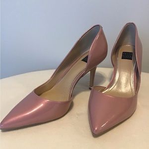 WHITE HOUSE BLACK MARKET PATENT LEATHER HEELS size 7.5 PINK